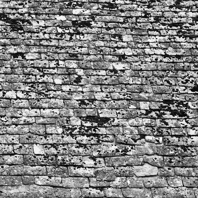 Stone tiled roof… #greatcoxwelltithebarn #tithebarn #barn